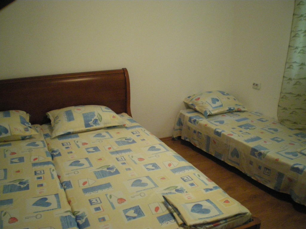 Old House Hostel Burgas Bilik gambar