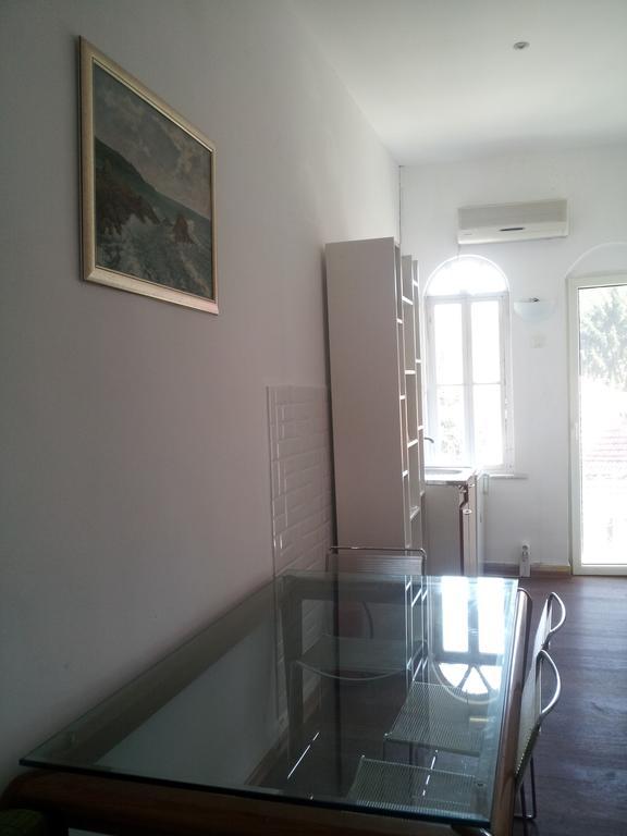 Old House Hostel Burgas Luaran gambar