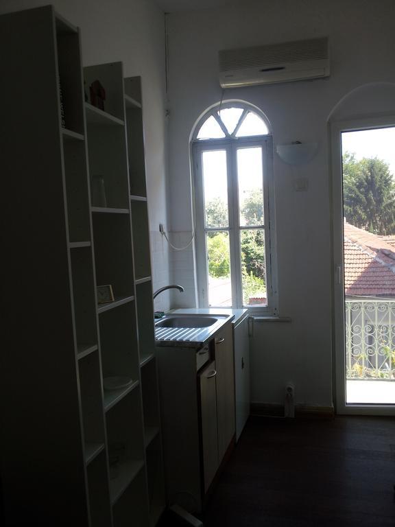 Old House Hostel Burgas Luaran gambar