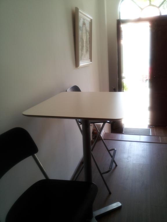 Old House Hostel Burgas Bilik gambar