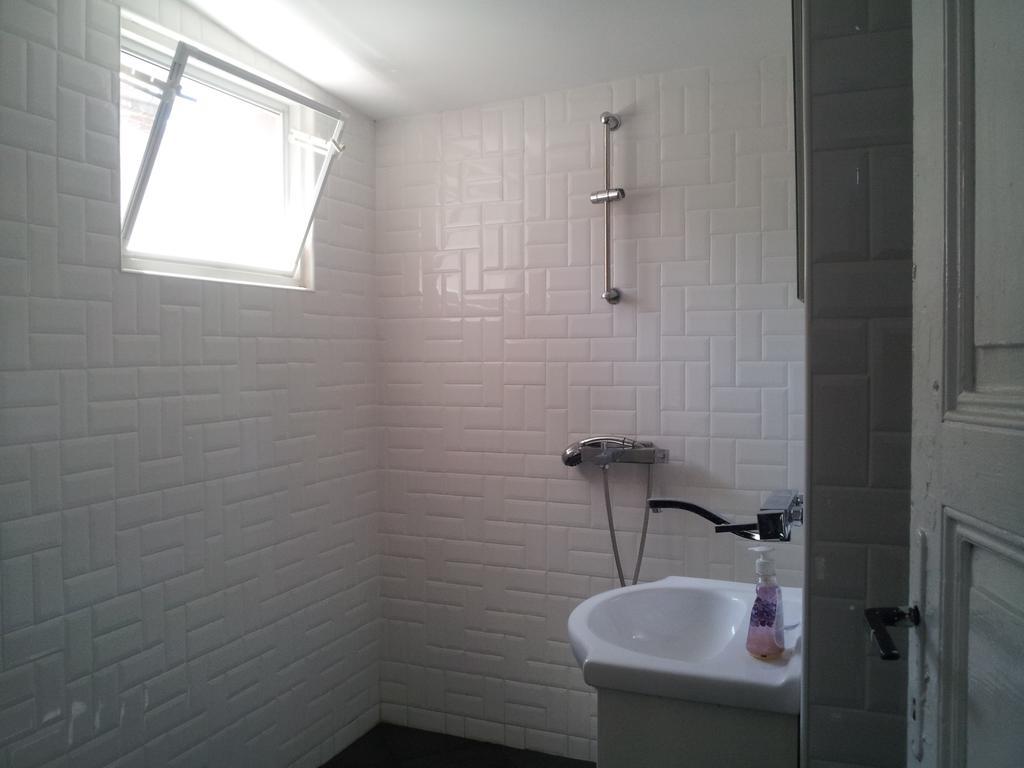 Old House Hostel Burgas Bilik gambar