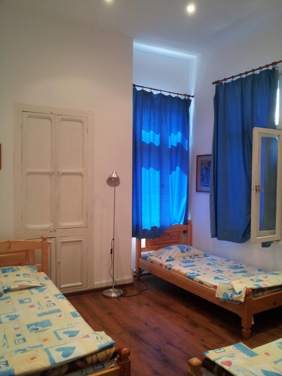Old House Hostel Burgas Bilik gambar